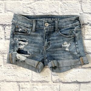 American Eagle Midi Jean Shorts Mid Rise Distressed Blue Denim Shorts Size 0